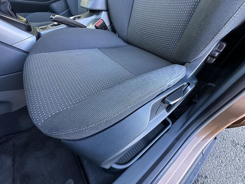 Ford Grand C-MAX (2014) TREND 1.0EB/92kW*2.Maj.*ČR*TZ  - fotka 10 z 36