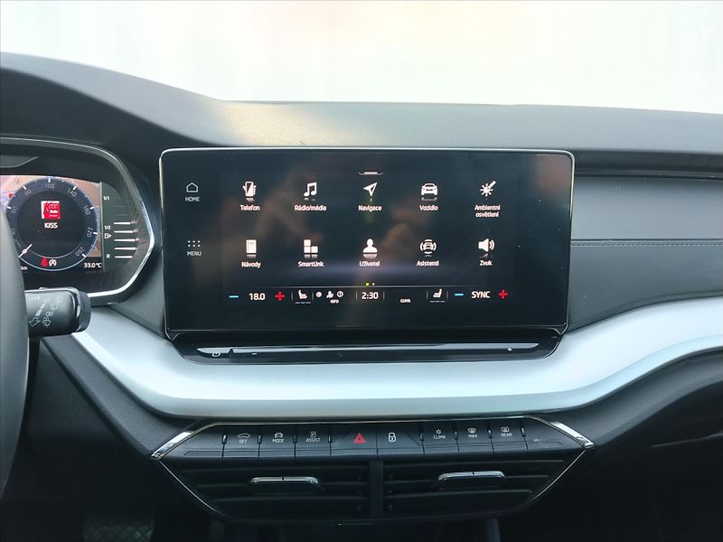 Škoda Octavia 2,0   2.0TDI 110Kw DSG Tažné - fotka 9 z 32