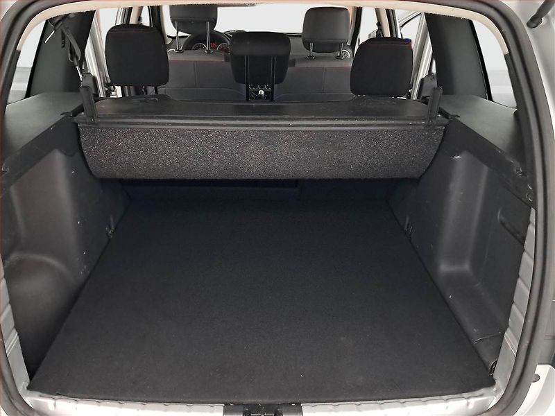 Dacia Duster (2013) 1.5 dCi, 4X4 - fotka 13 z 14
