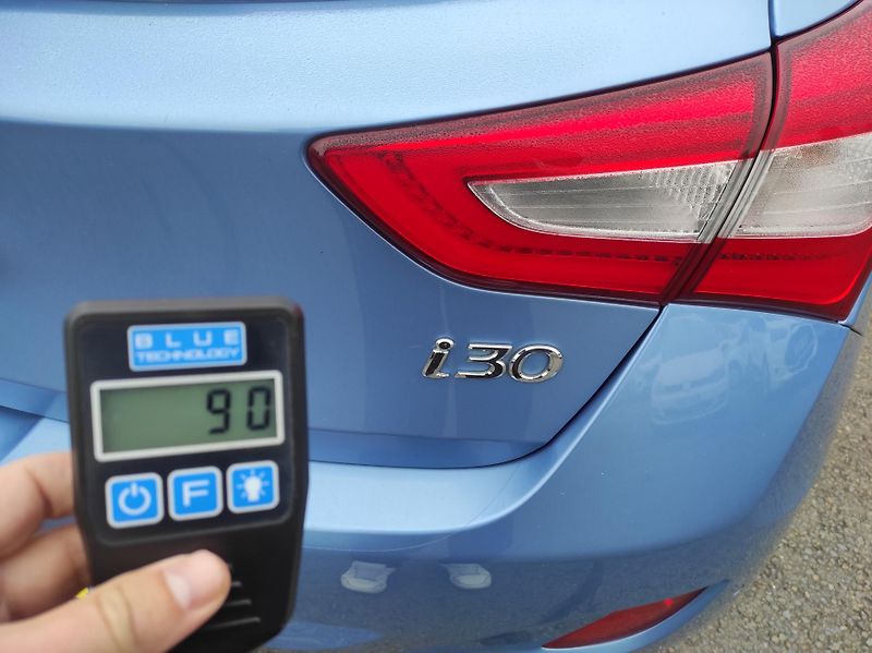 Hyundai i30 1.6 CRDI 94kw Trikolor - fotka 39 z 43