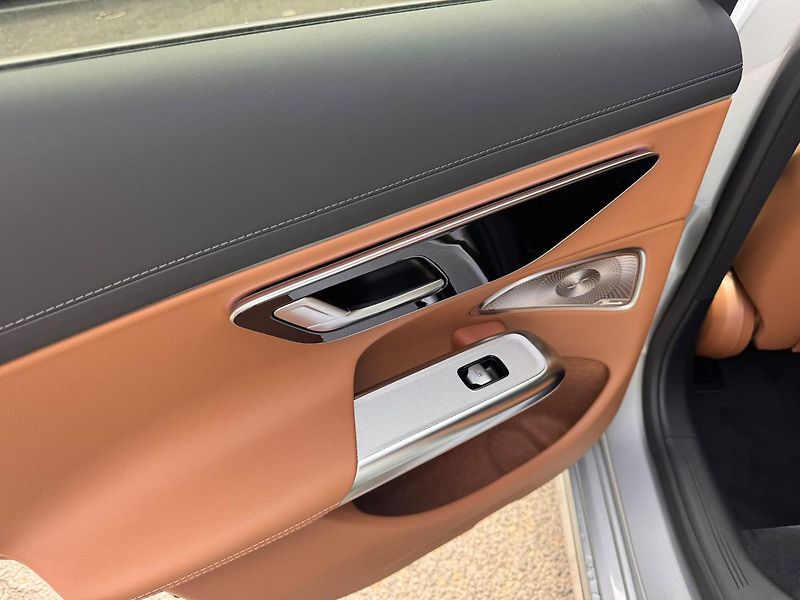 Mercedes-Benz Třídy E (2026) E 450 d 4MATIC kombi - fotka 11 z 22