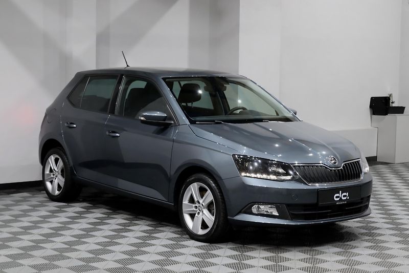 Škoda Fabia 3 1.0 TSI 81 kW - fotka 2 z 35