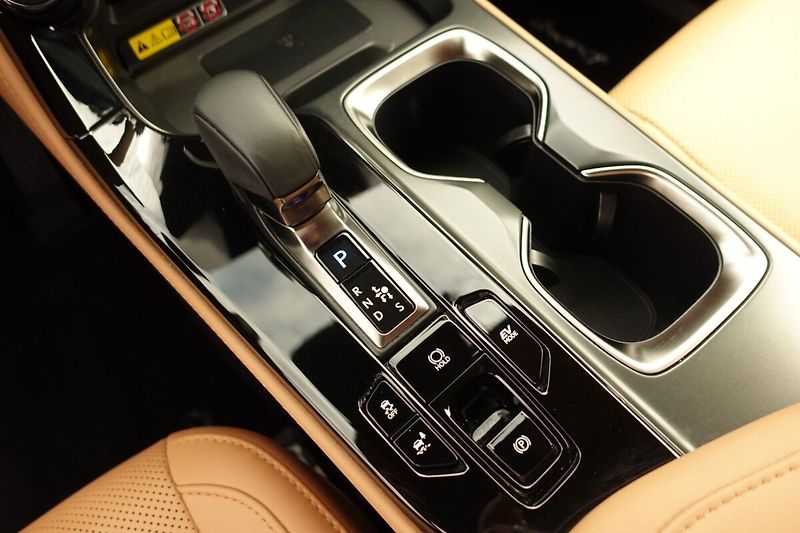 Lexus NX 350h NX350h Executive Top 4x4 - fotka 23 z 34