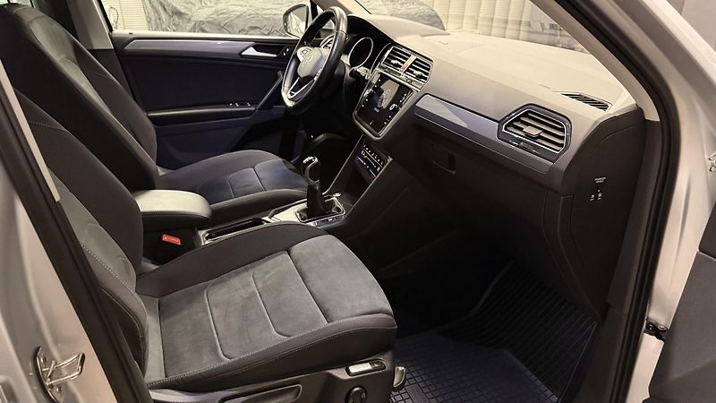 Volkswagen Tiguan (2022) 2.0 TDI,LIFEREZERVOVÁNO - fotka 15 z 40