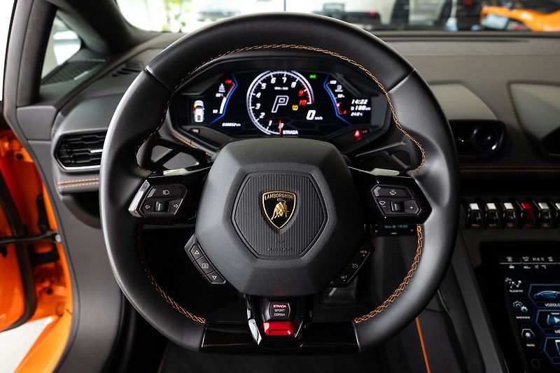 Lamborghini Huracán EVO coupé /LIFT/PPF/Záruka - fotka 6 z 23