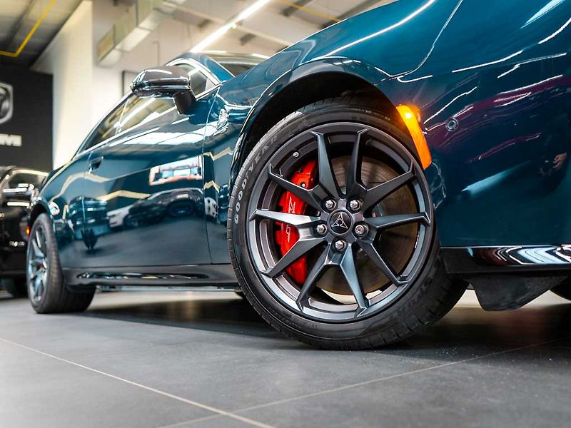 Dodge Charger (2024) 0.0 Daytona Scat Pack 670HP - fotka 39 z 41