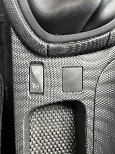 Renault Clio 1.2i 16v NAVI KLIMA PŮVOD ČR - fotka 21 z 39