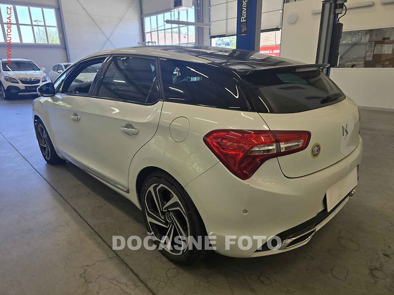 Citroën DS5 (2015) 2.0HDI, 1.maj,ČR, servis - fotka 2 z 4