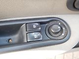 Renault Clio 1.4i, 72 kW, KLIMA - náhled 16
