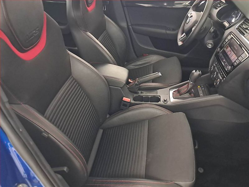 Škoda Octavia (2014) RS 2.0 TSI, Automat - fotka 9 z 22