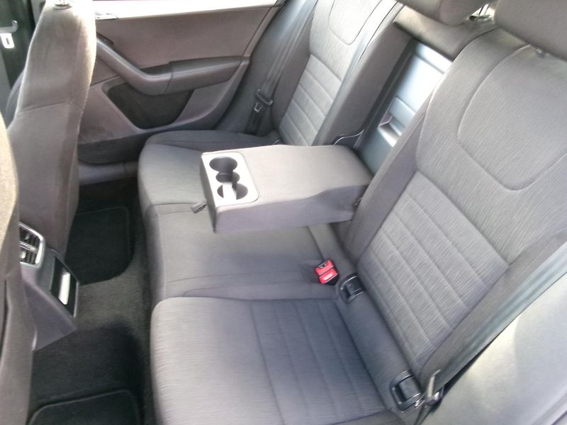 Škoda Octavia (2014) 1,6TDI AC HF BT TEMP VÝHŘEV  - fotka 18 z 31