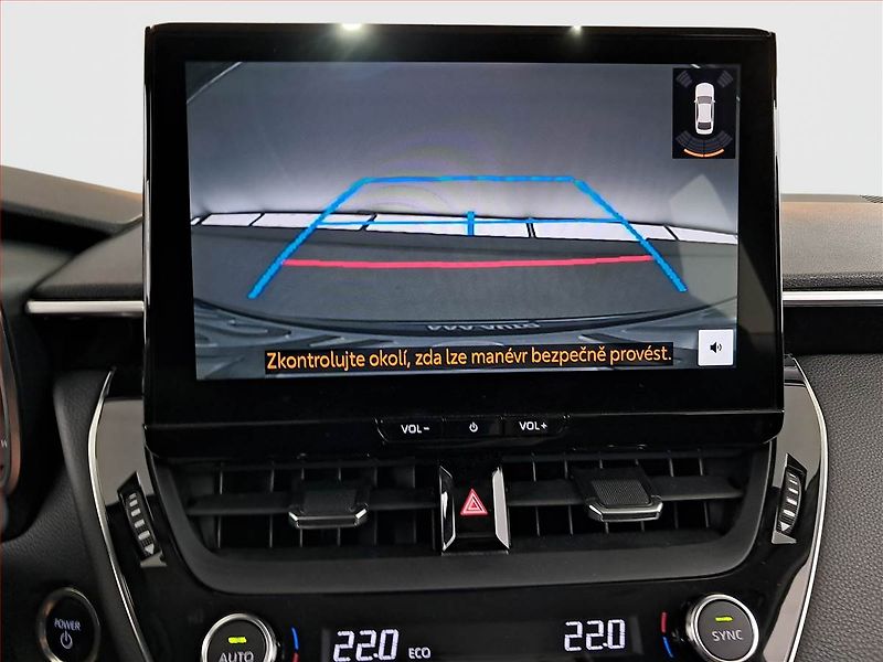 Toyota Corolla (2024) 1.8 Hybrid - fotka 20 z 23