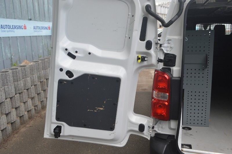 Opel Vivaro VAN L2 - fotka 13 z 20
