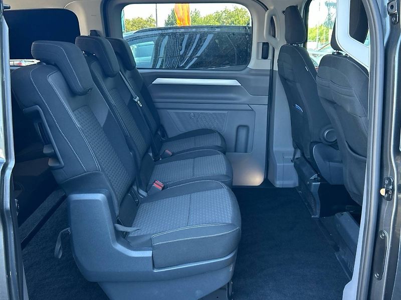 Volkswagen Caravelle (2025) 2.0 TDI 8AUT DR Life - fotka 19 z 34