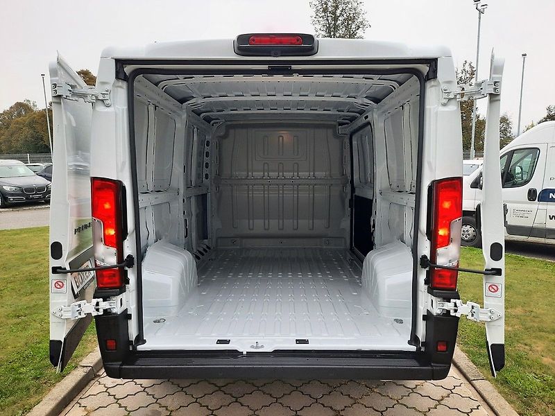Peugeot Boxer (2026) FG 3300 L2H1 BHDi 140k M6 - fotka 9 z 22