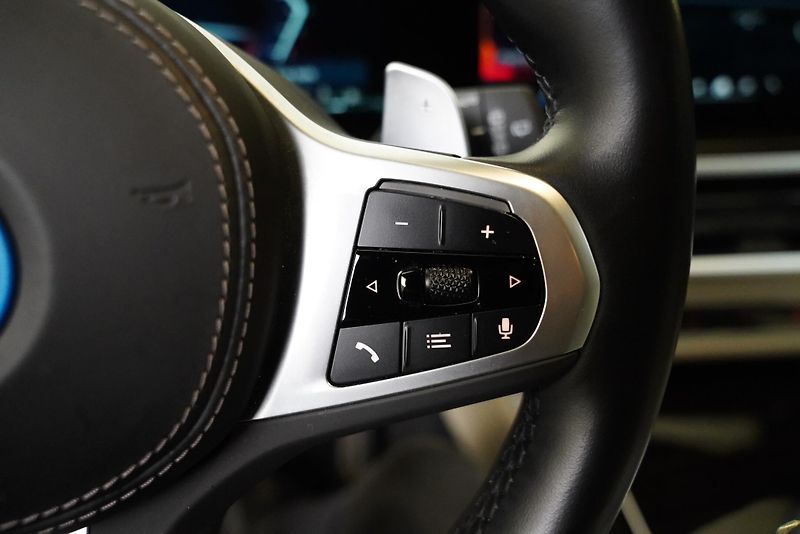 BMW X5 - fotka 17 z 30