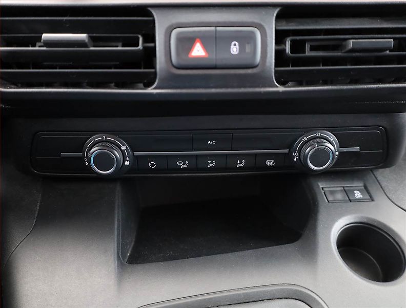 Toyota ProAce City (2020) Maxi 1.5 D-4D, ČR, DPH - fotka 11 z 19