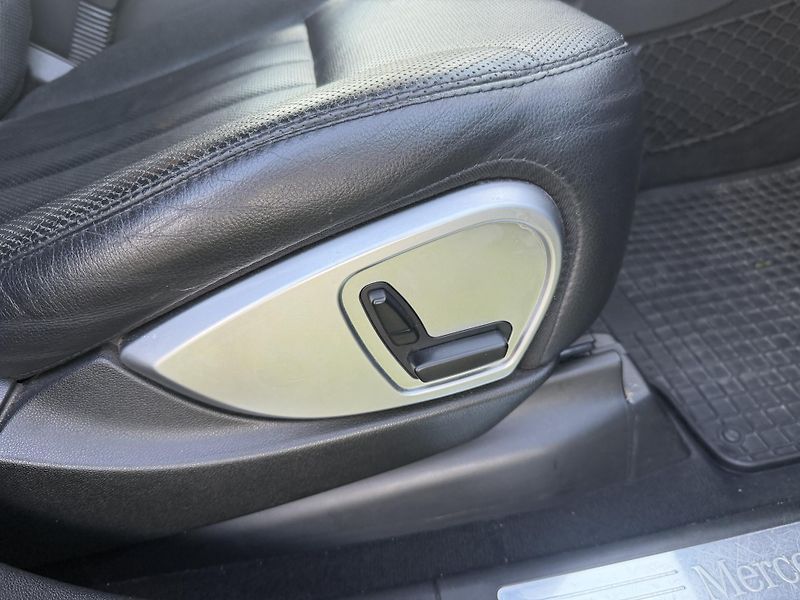 Mercedes-Benz Třídy M ML 320 CDI   4 Matic - fotka 13 z 34