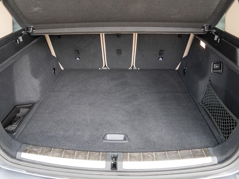 BMW X1 xDrive25d (F48) Model xLine - fotka 25 z 31