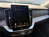 Volvo XC90 (2026) 2,0 T8 Plus Dark   4695 - náhled 9