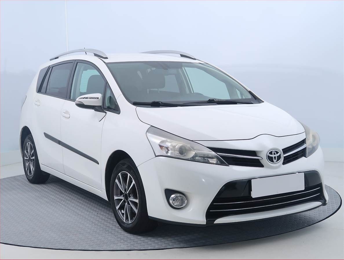 Toyota Verso 1.8 Valvematic, Automat