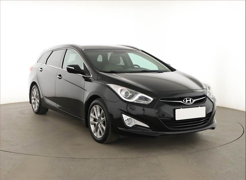 Hyundai i40 (2014) 1.7 CRDi, Navi, Xenony - fotografie inzerátu