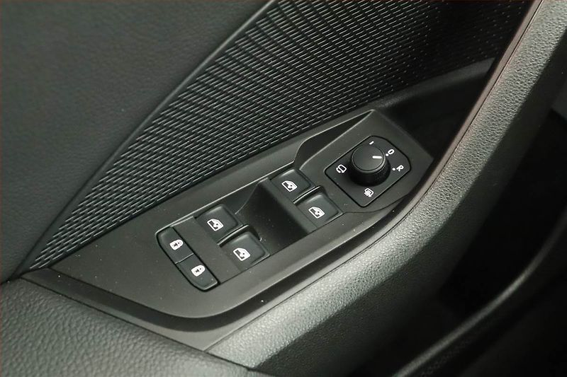 Škoda Octavia (2025) RS 2.0 TSI, RS - fotka 16 z 17