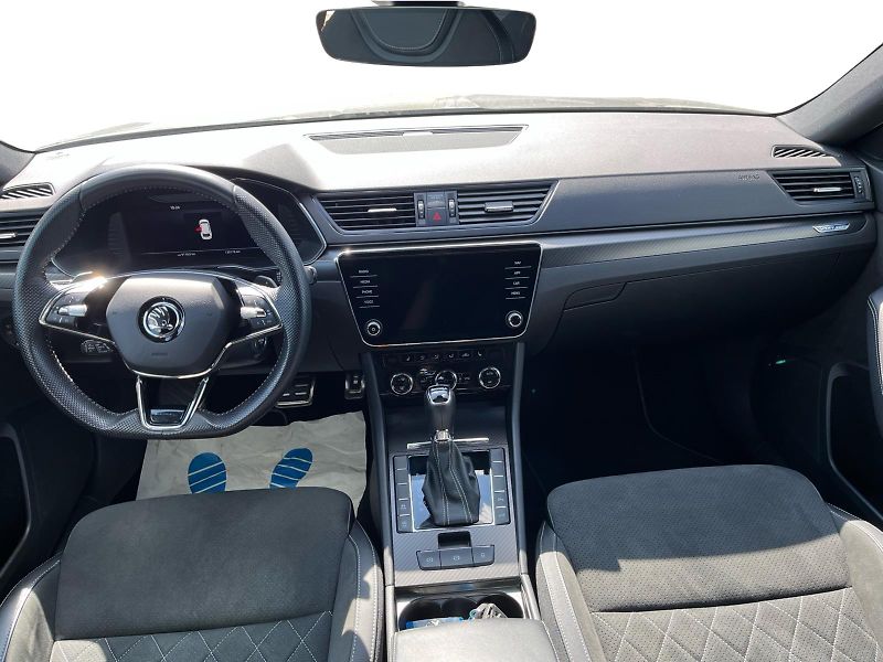 Škoda Superb SPORTLINE 2.0TDI DSG - fotka 5 z 24