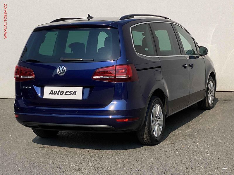 Volkswagen Sharan (2018) 2.0 TDi 7míst, Comfortline - fotka 4 z 17