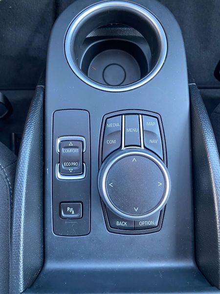 BMW i3 (2021) 120 Ah 2021 - fotka 15 z 20