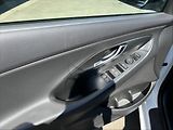 Hyundai i30 1,5 T-GDI Smart 5d - náhled 11