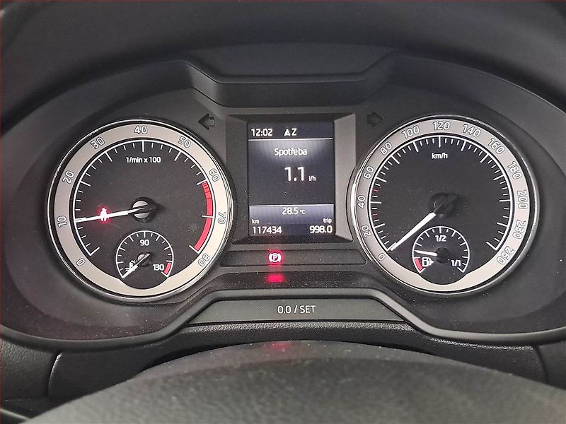 Škoda Octavia (2018) Style 1.5 TSI, Navi, Tempomat - fotka 11 z 16