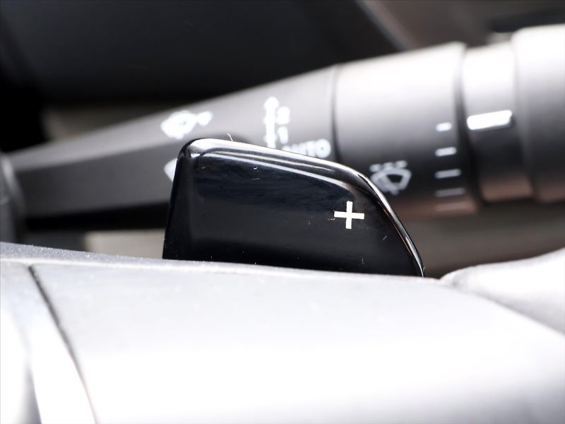 Citroën C5 X 1,6 PT 180k CZ Exclusive DPH - fotka 19 z 37