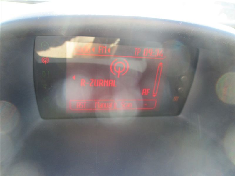 Ford Fiesta 1,2 i, aut.klima, serv.kniha, - fotka 15 z 28