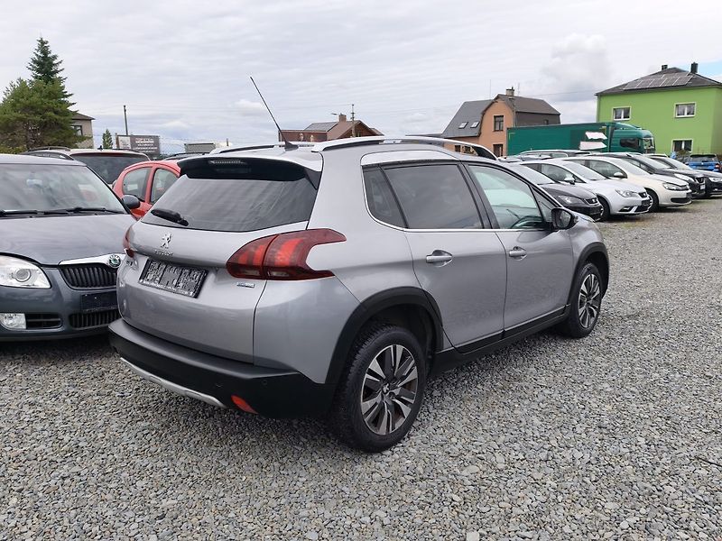 Peugeot 2008 (2016) - fotka 29 z 33