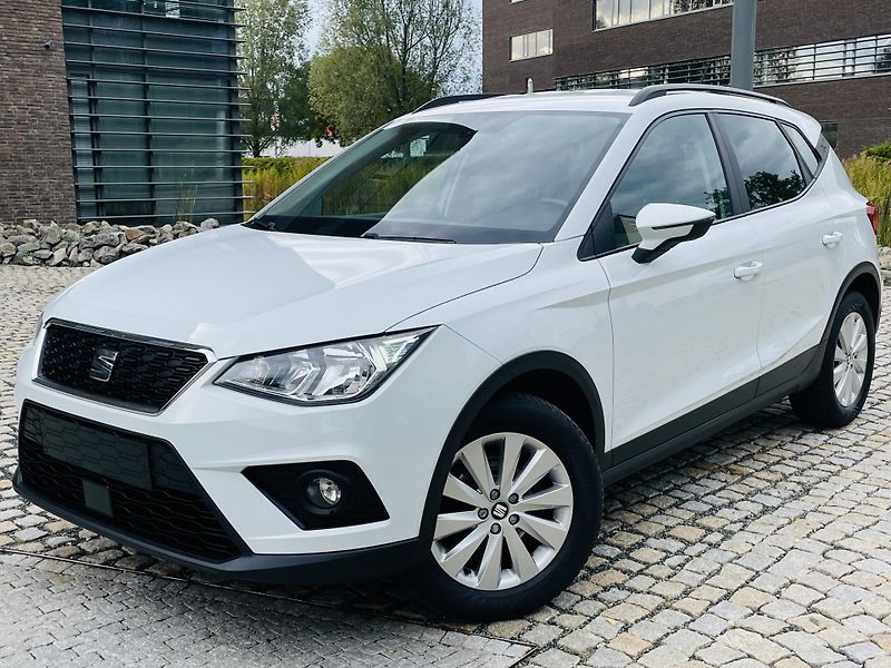 Seat Arona 1.0TSI 85KW 1.MAJITEL SENZORY  - fotka 2 z 43