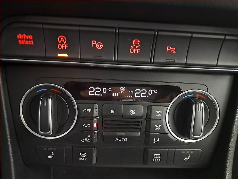 Audi Q3 (2016) 1.4 TFSI, Automat, Tempomat - fotka 19 z 20
