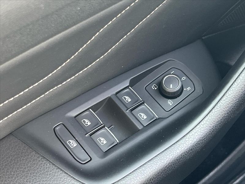 Volkswagen Arteon 2,0 TDi 110kW 7DSG R-line - fotka 20 z 26