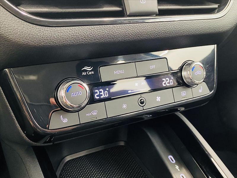 Škoda Scala 1,0 TSI 85kW Selection - fotka 15 z 24
