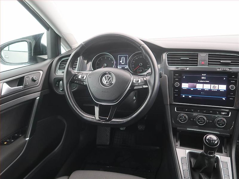 Volkswagen Golf (2019) Highline 1.0 TSI, Tempomat - fotka 7 z 18