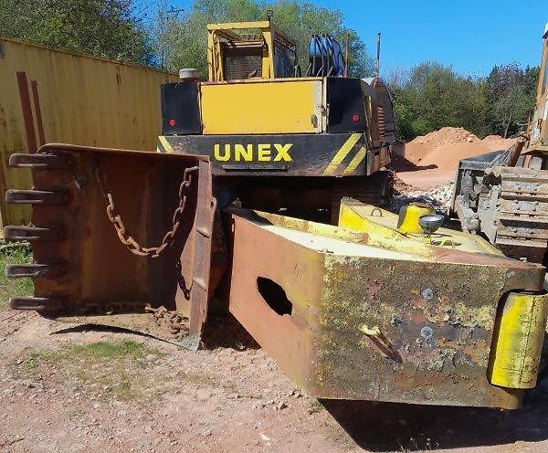 Unex DH 421 bagr i vrchovka 29.5t  - fotka 3 z 10