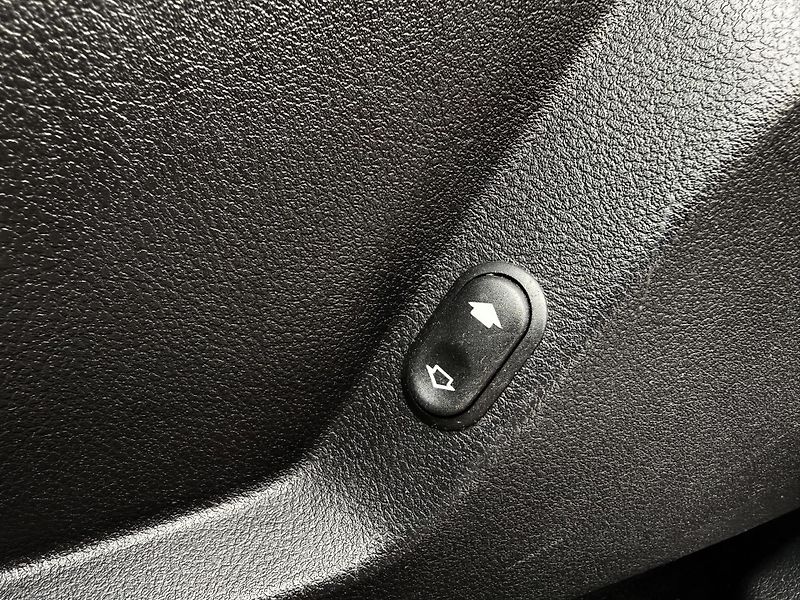 Ford S-MAX 1,6 SCTi AKCE ! - fotka 14 z 27