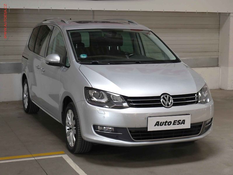 Volkswagen Sharan (2015) 2.0 TDi, Highline, bixen - fotografie inzerátu