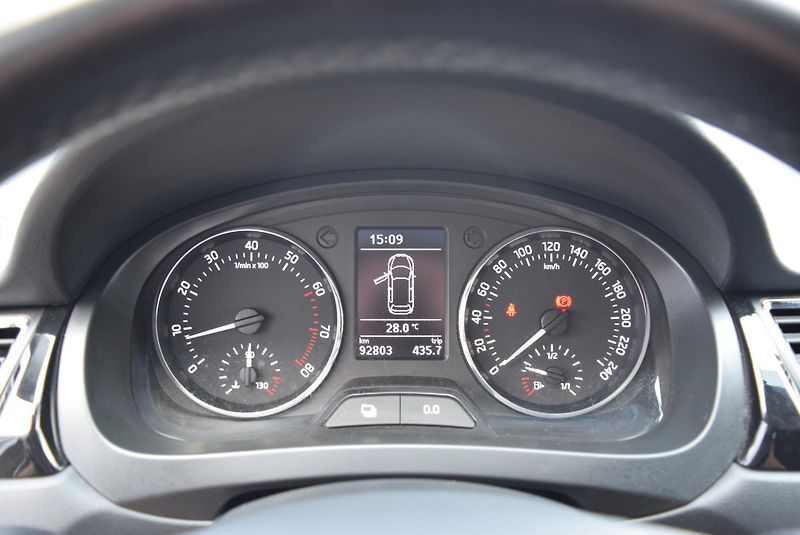 Škoda Rapid (2014) 1.2TSI 77kw ELEGANCE XEN ALU  - fotka 27 z 48