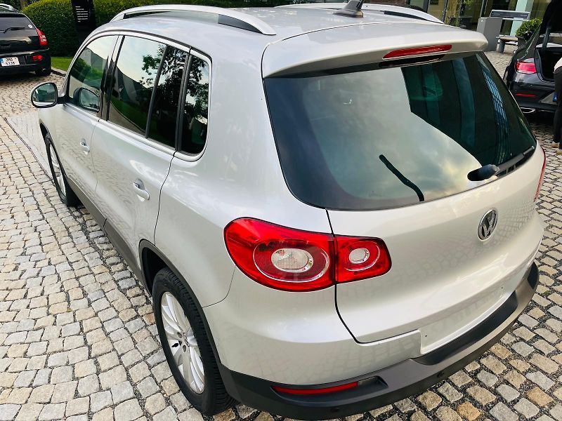 Volkswagen Tiguan 2.0TDI 4x4 MAN SERVISKA TAŽNÉ - fotka 17 z 45