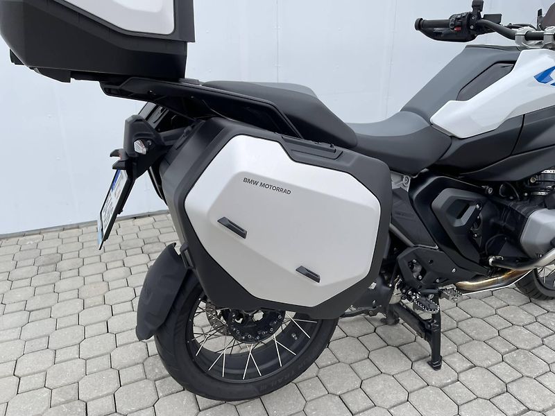 BMW (2025) R 1300 GS - fotka 12 z 17