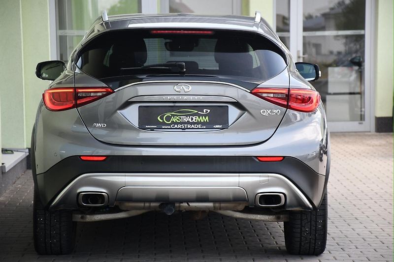 Infiniti QX30 220 CDI 4MATIC PANO ACC - fotka 4 z 52