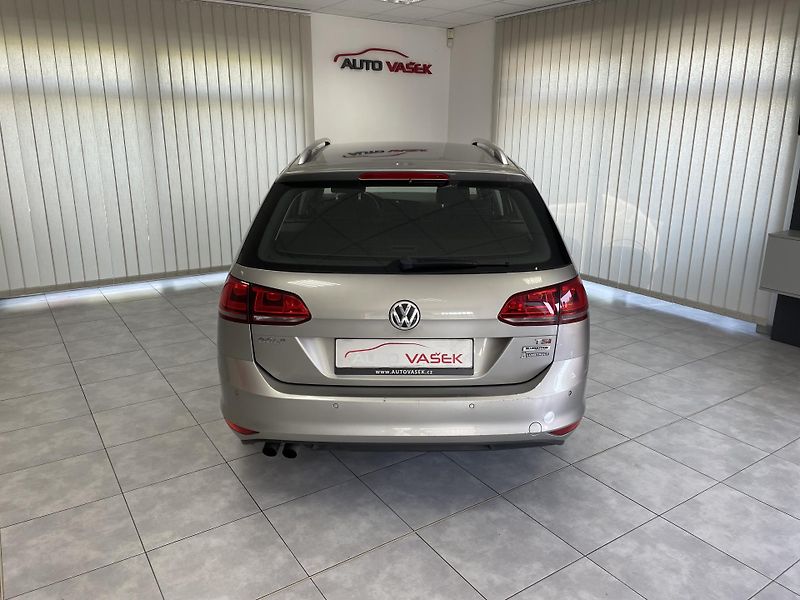 Volkswagen Golf 1.4 TSi HL DSG ČR 1.MAJ. SER. - fotka 9 z 24