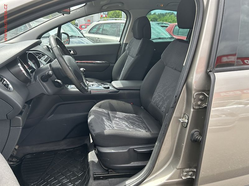 Peugeot 3008 (2009) 1.6 HDi, servis.kniha - fotka 9 z 15