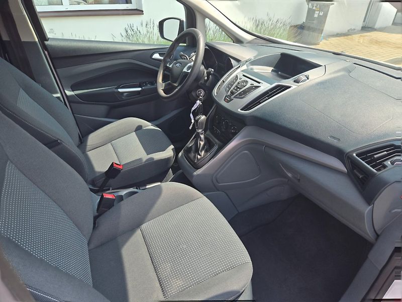 Ford C-MAX (2012) 1.6 i Serviska - fotka 16 z 22